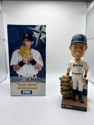 Ichiro Golden Glove Bobblehead And Pro Sports Chips