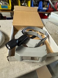 Lighted Magnifocuser   Extra