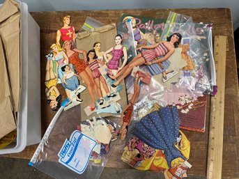 Large Lot Of Paper Dolls Sleeping Beauty, Ballet, National Velvet, Etc