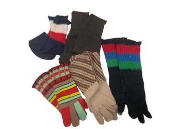 Batch Of Antique Wool Gloves & Socks