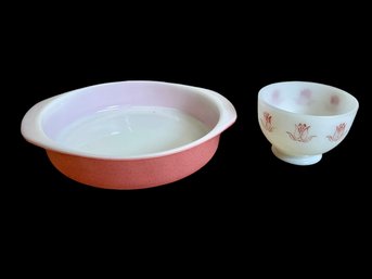 Vintage Pyrex 221 Pink Flamingo Round Baking Serving Dish Pan Casserole 8 Inch USA And Fire King Ramekin