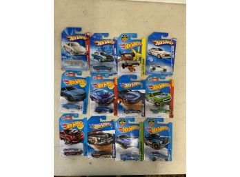 Lot Of 12 Modern Hot Wheels Cars Lot - A, WYSIWYG NIP