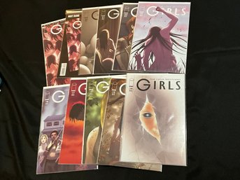 The Luna Brothers Girls Comic Books 14-22, Next Issue And 24