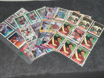 5 Pages Of Mike Schmidt Baseball Cards