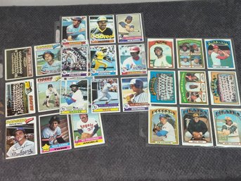 Vintage Baseball Card Lot With Aaron, Carlton, Seaver, Carew, Bench, Brock, Winfield