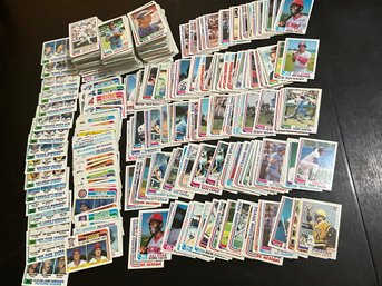 1982 Topps Baseball Card Lot