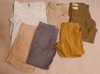 12 Pair Of Men's Shorts.