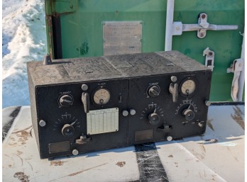 Type SE-2511 HF Receiver.