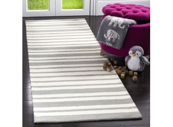 SAFAVIEH Kids Collection Runner Rug - 2'6' x 8', Grey & Multi, Handmade Stripe Wool, Ideal for High Traffic Areas in Living Room, Bedroom (SFK917C)