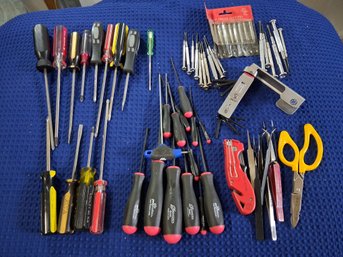 Screwdrivers, Hex Keys, Utility Knife, Scissors, Tweezers