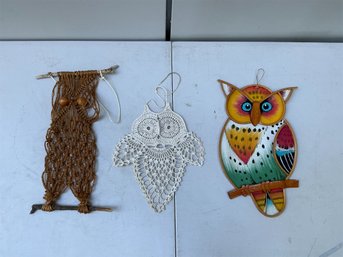 Owl-themed Wall Ornaments
