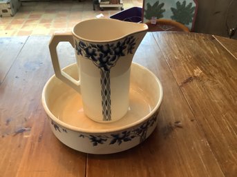 Royal Bonn Franz Anton Mehlem Pitcher And Basin Set