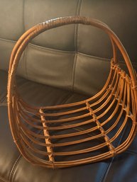 Curved Basket