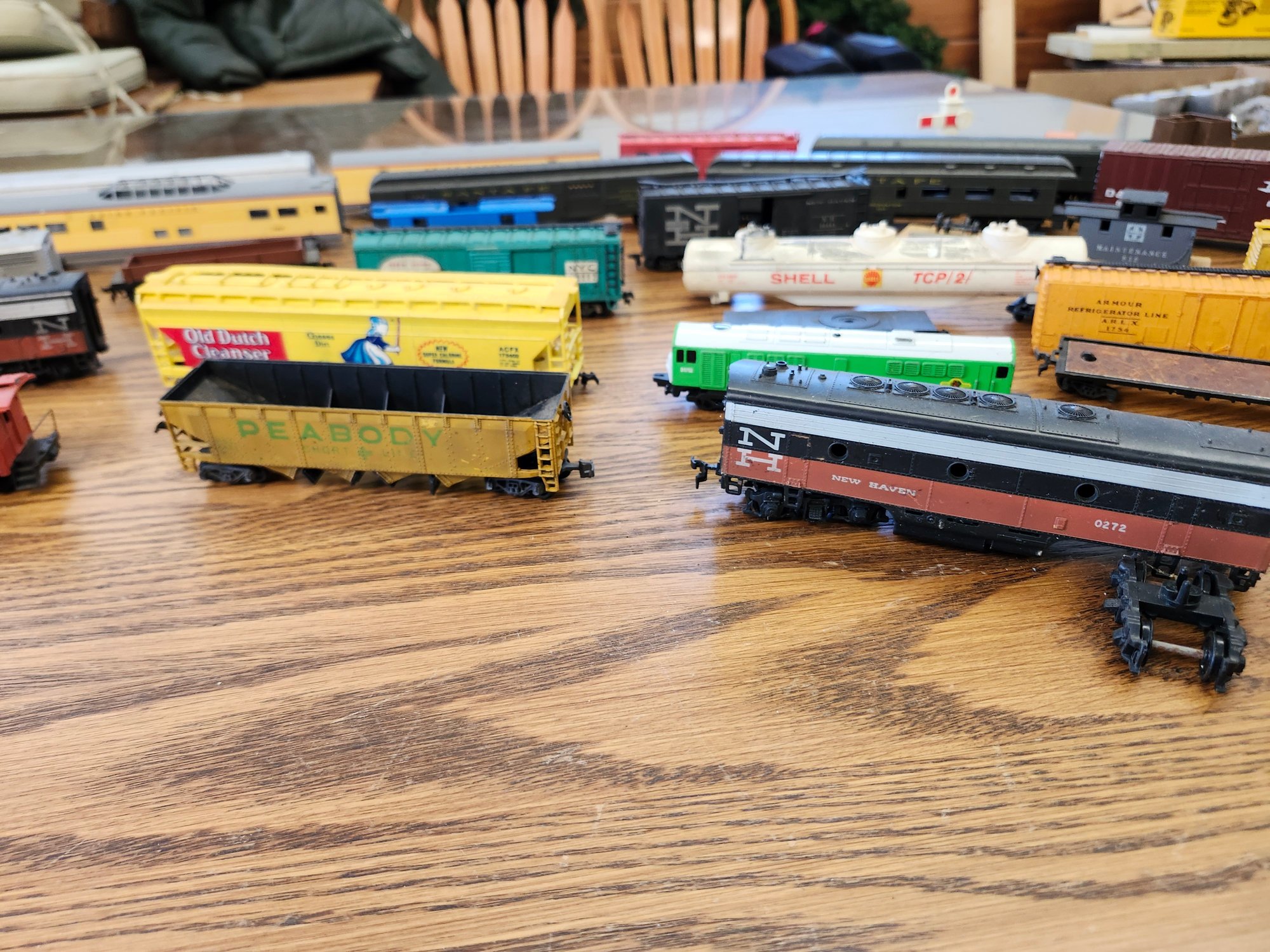 Huge Vintage Model Train Car Collection - Atlas, AHM, Ertl, Seaboard ...