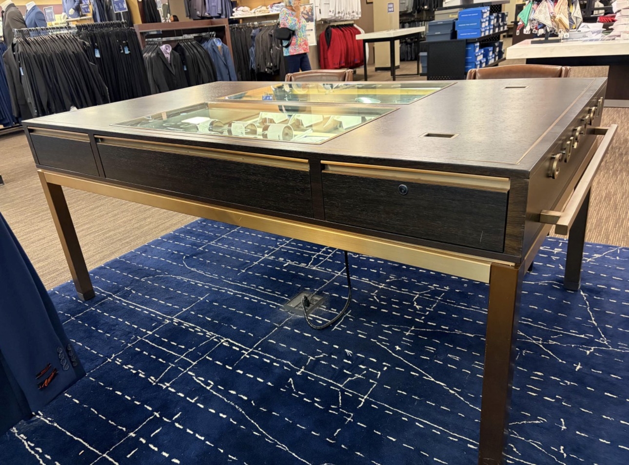 "Custom" Retail Display Table With Illuminated Glass Case #2313898 ...