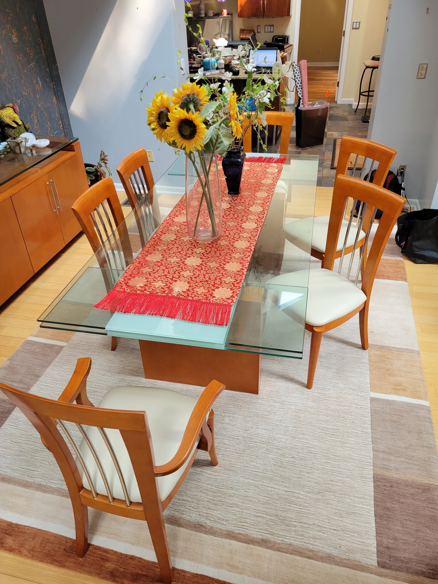 Expandable Dining Room Table. 8 Chairs. In Great Shape. #1595040 ...