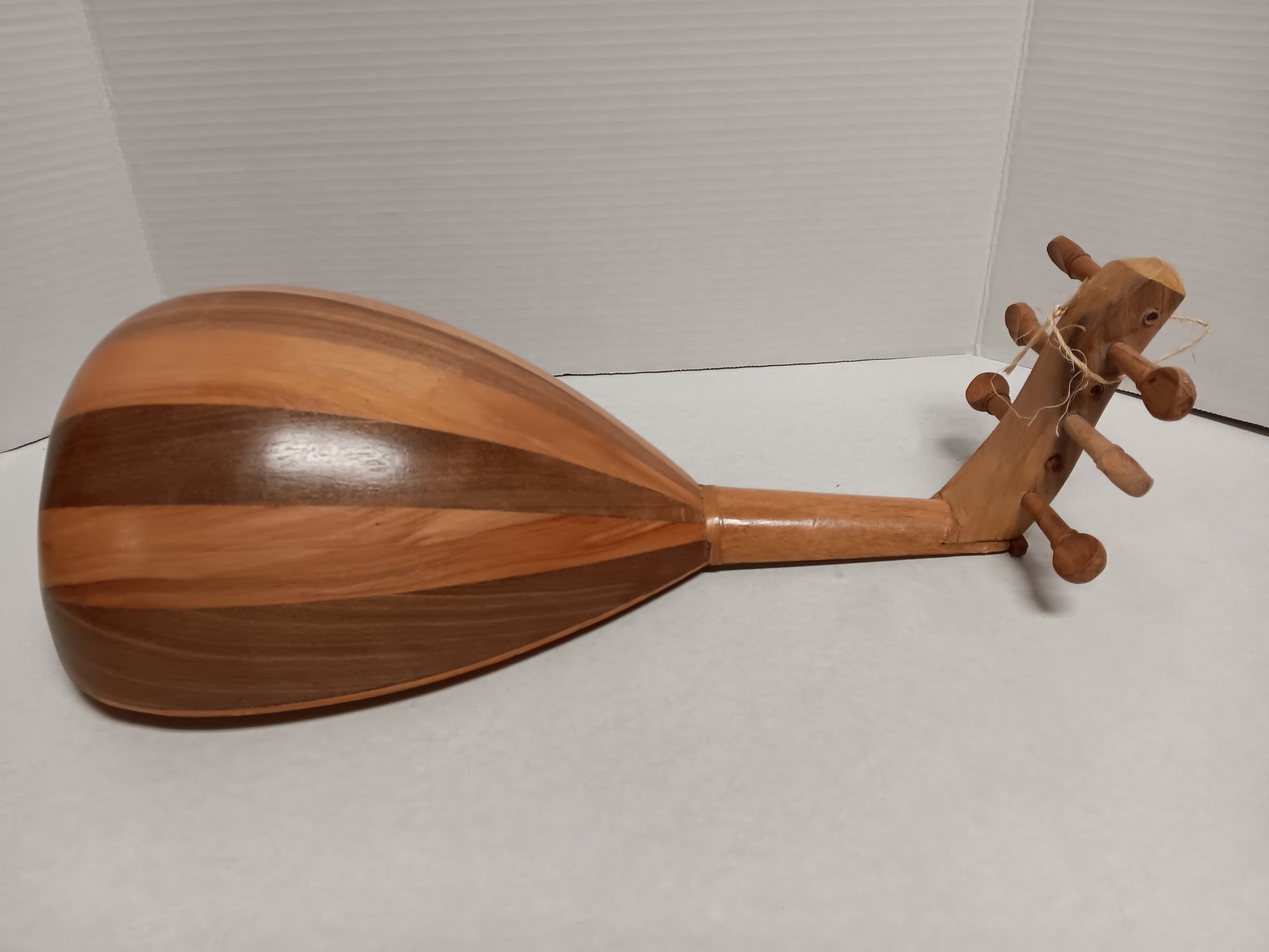 Small Lute - A Musical String Instrument - Lovely Wood Tones 212/SR ...