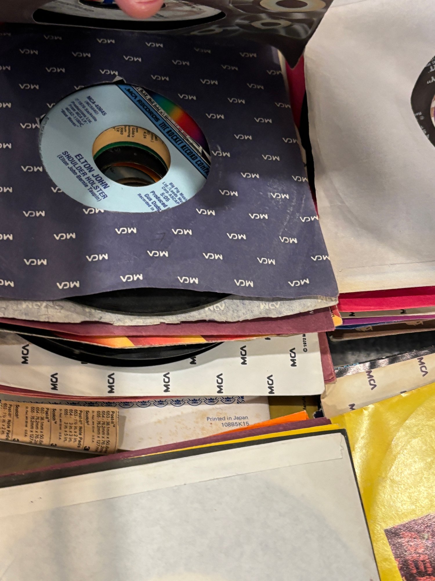 VINYL VALUE LOT 3- 100 45 RPM Vinyl Singles Rock, Pop & Classic Hits ...