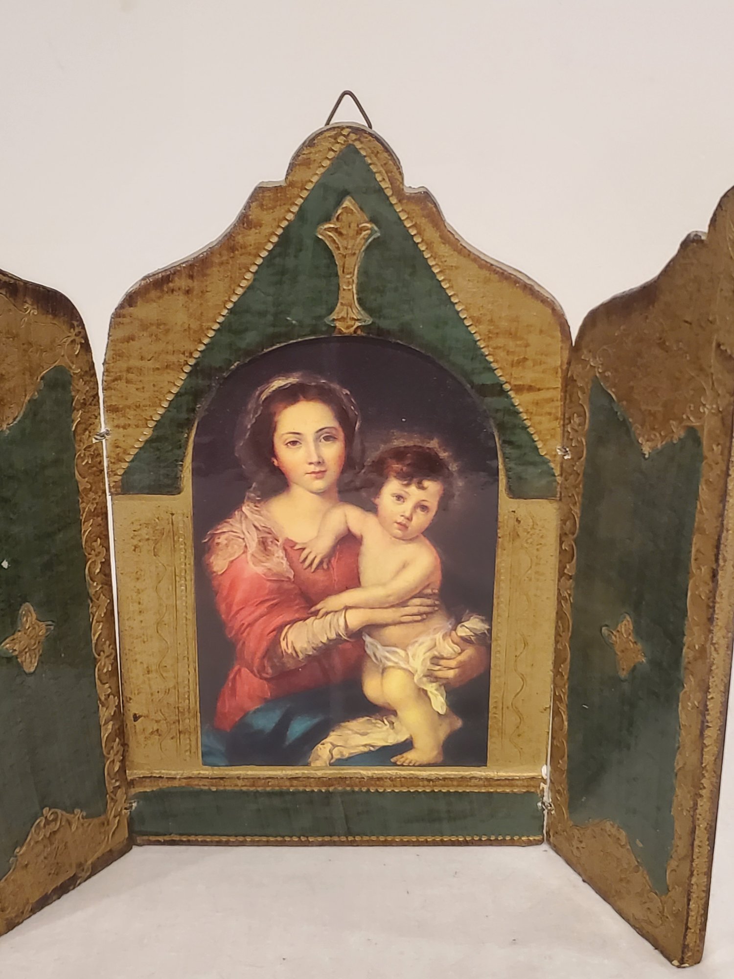 Vintage Italian Florentine Triptych A Madonna And Child Scene Spiritual ...
