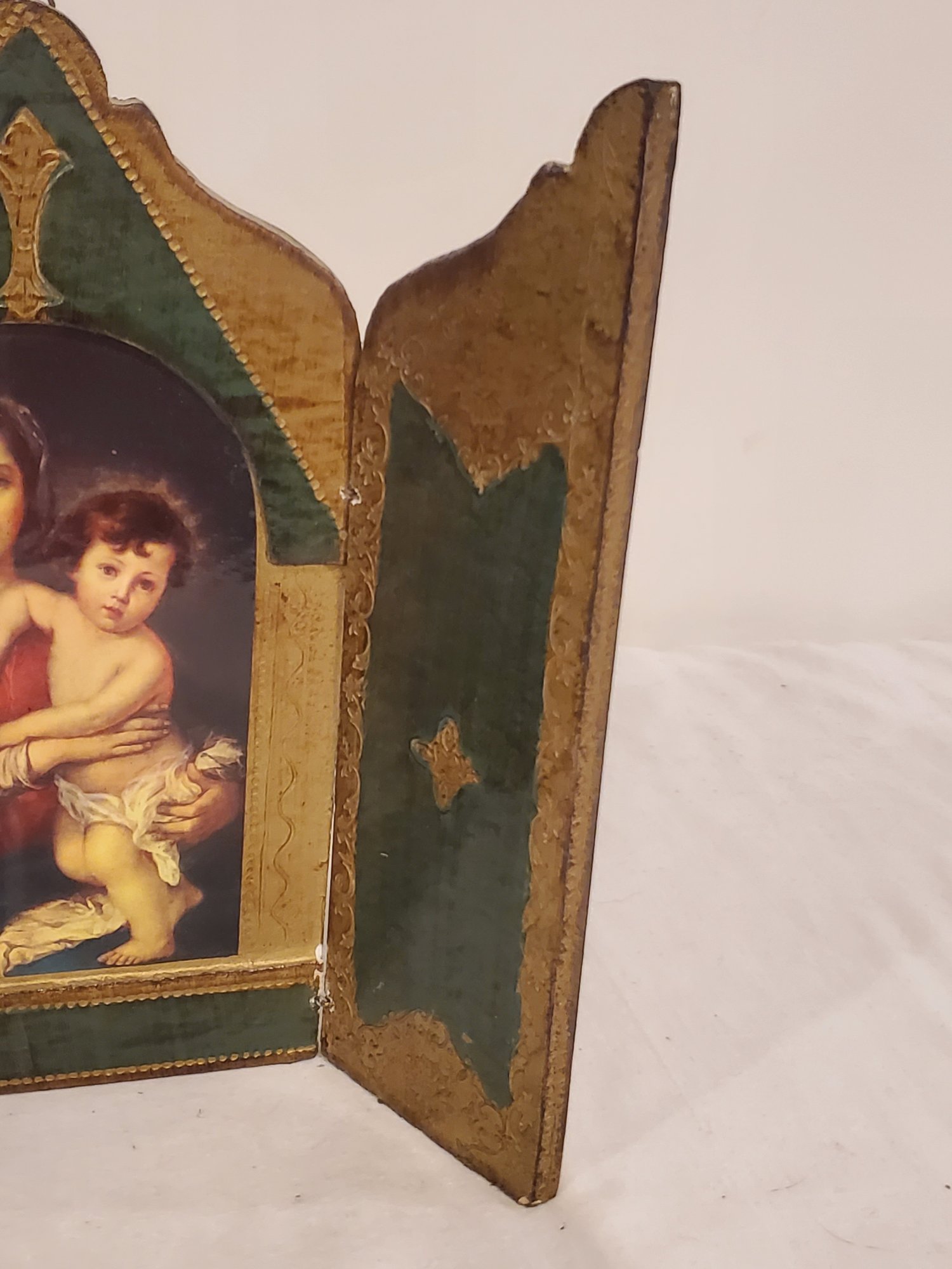 Vintage Italian Florentine Triptych A Madonna And Child Scene Spiritual ...