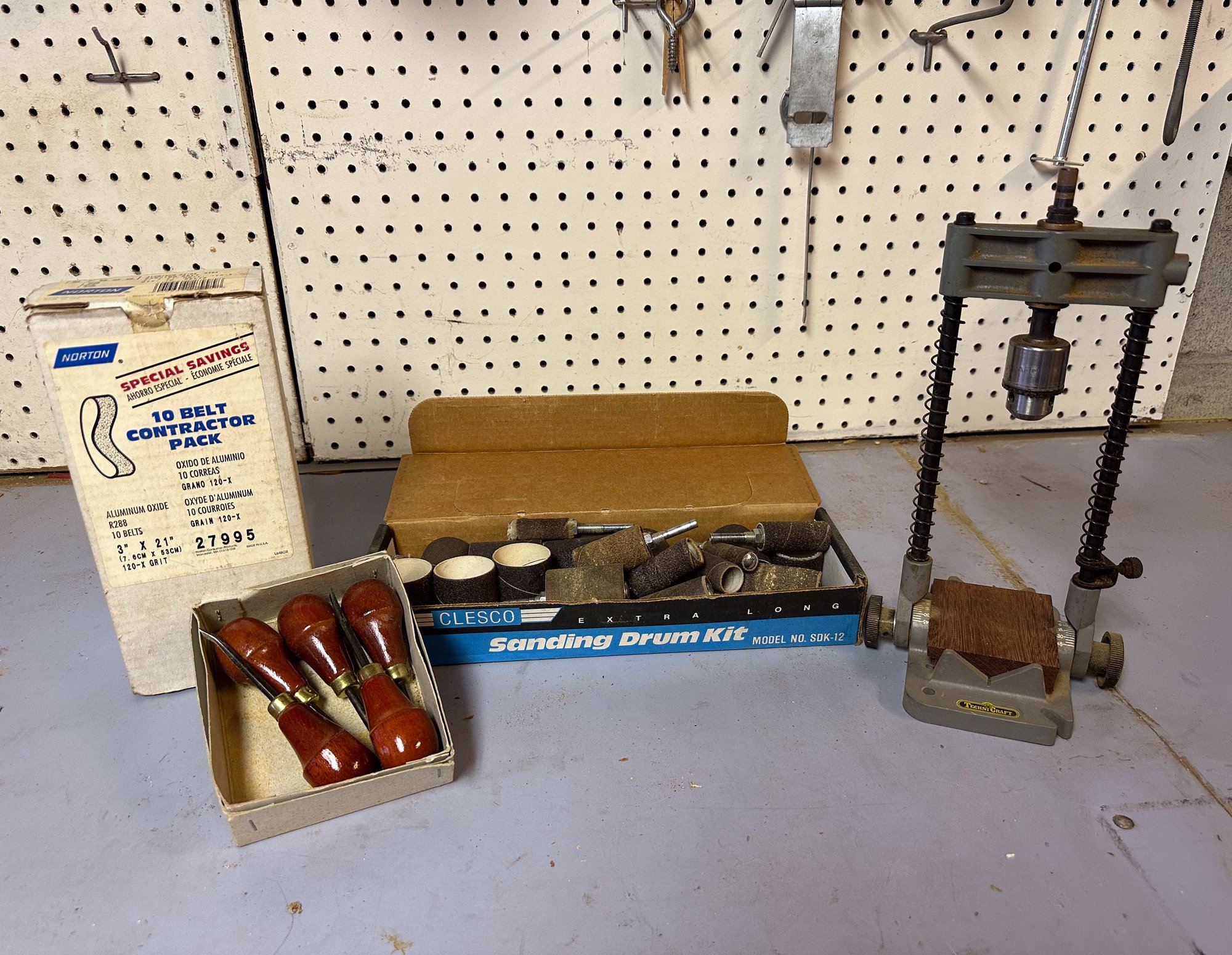 portable-drill-press-with-5-wood-carving-chisels-5-3-x-21-sanding