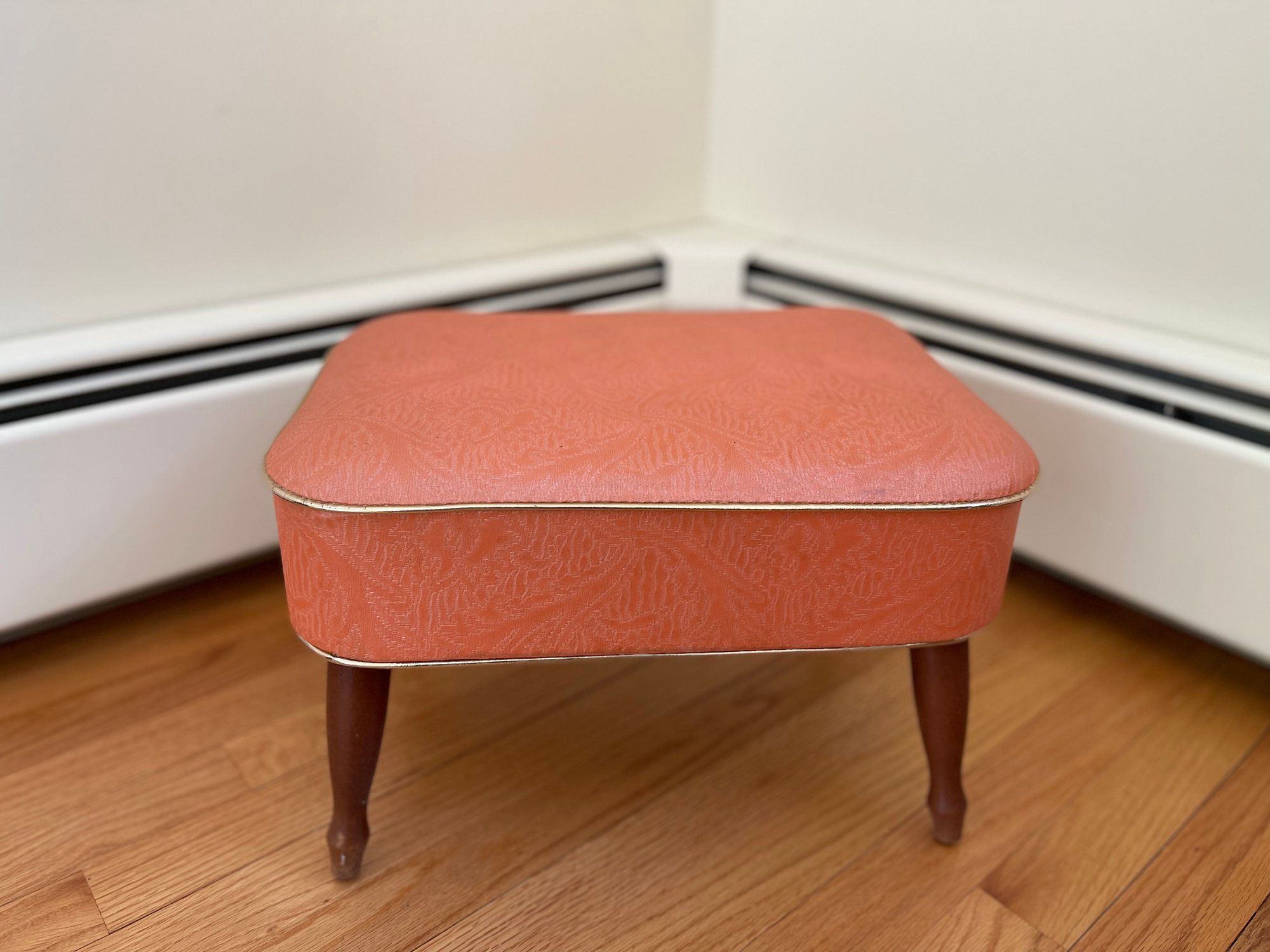 家具 U.K. vintage Furniture Stool Vintage Mattawa Furniture Mfg Stool #40694561 | Auctionninja.com
