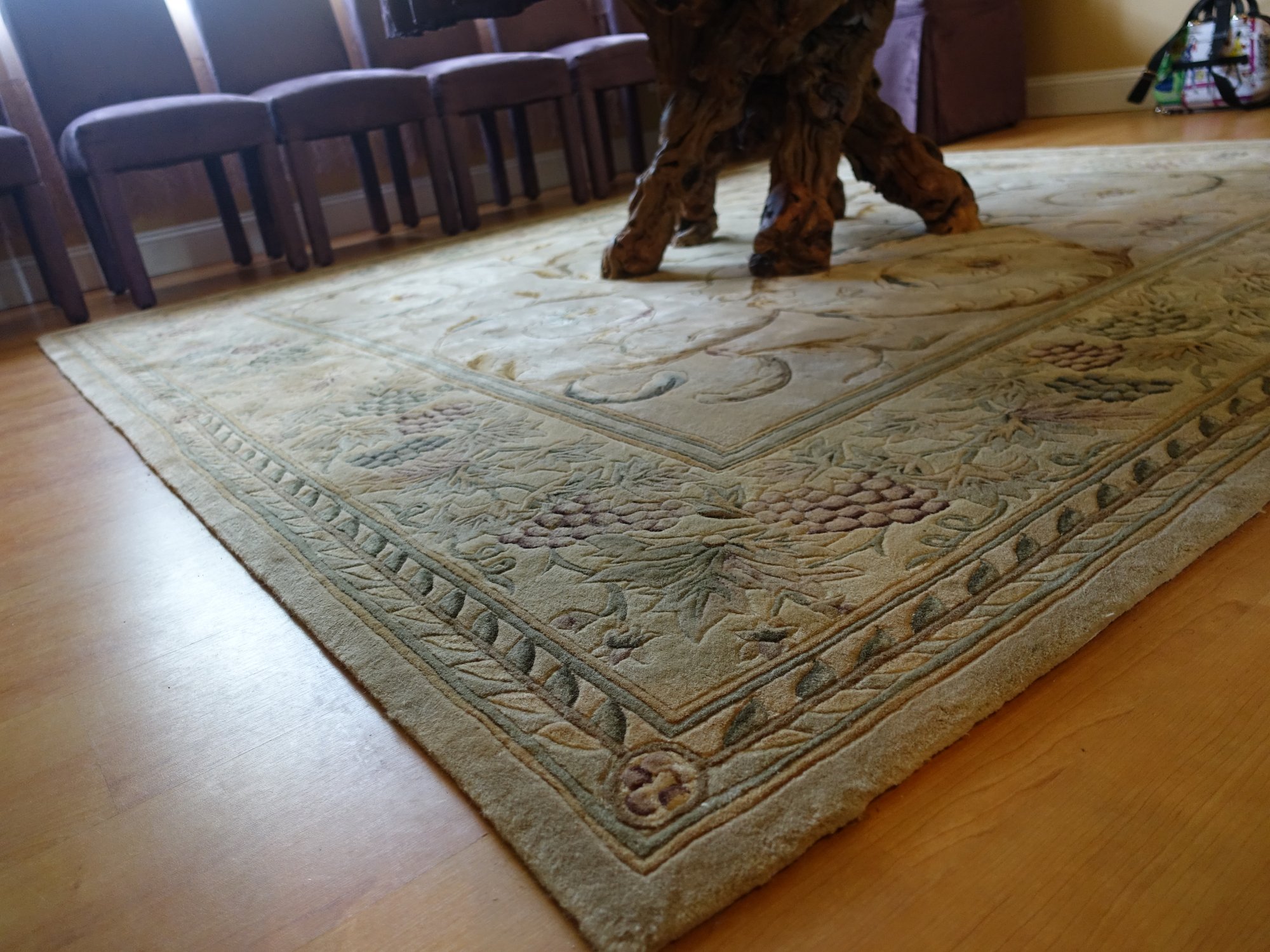 Nourison Rug With Grape Theme #1845780 | Auctionninja.com