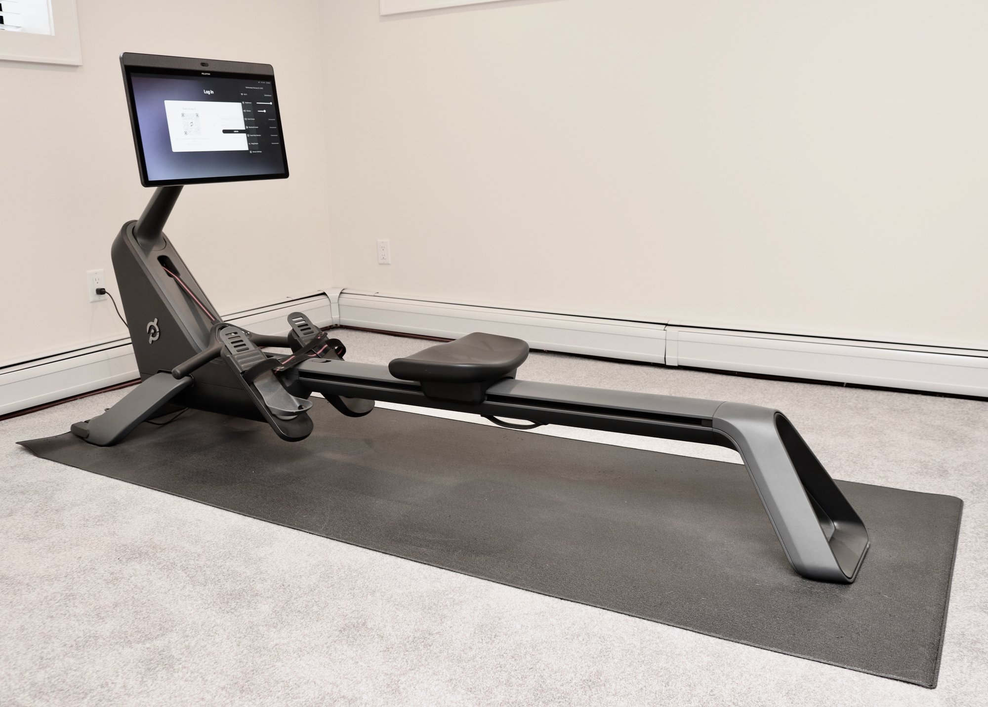 Peloton Rower And Mat $3,095 #2061718 | Auctionninja.com