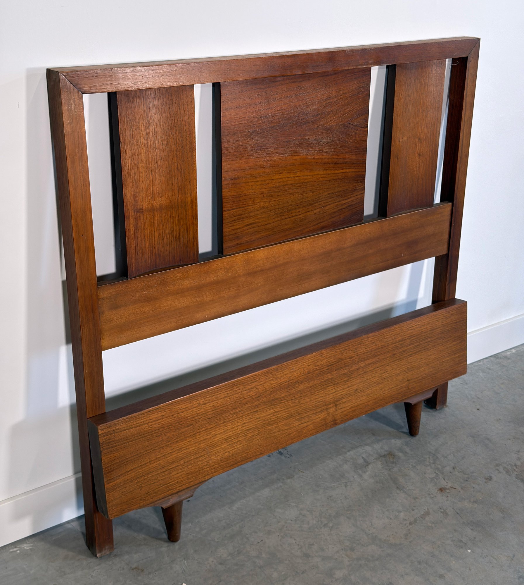 Mid Century Modern Walnut Twin Size Headboard & Footboard Bed #2319023 ...