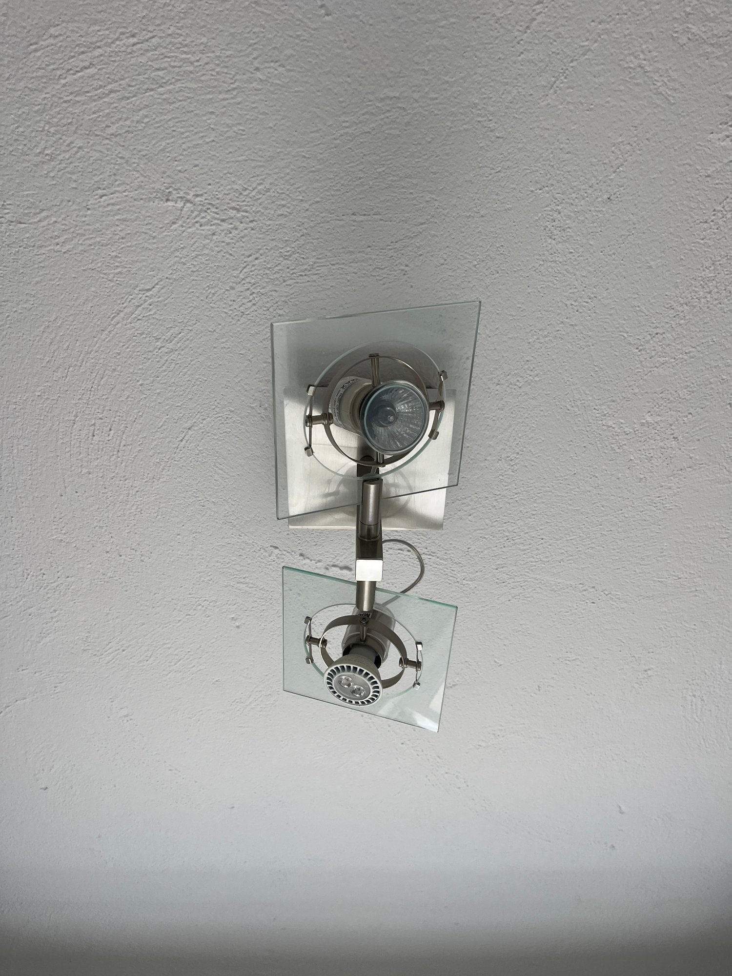 IKEA FUGA　ポストモダン／インダストリアル／廃盤 A Group Of 10 Vintage Ikea Fuga Ceiling Fixtures - Post Modern