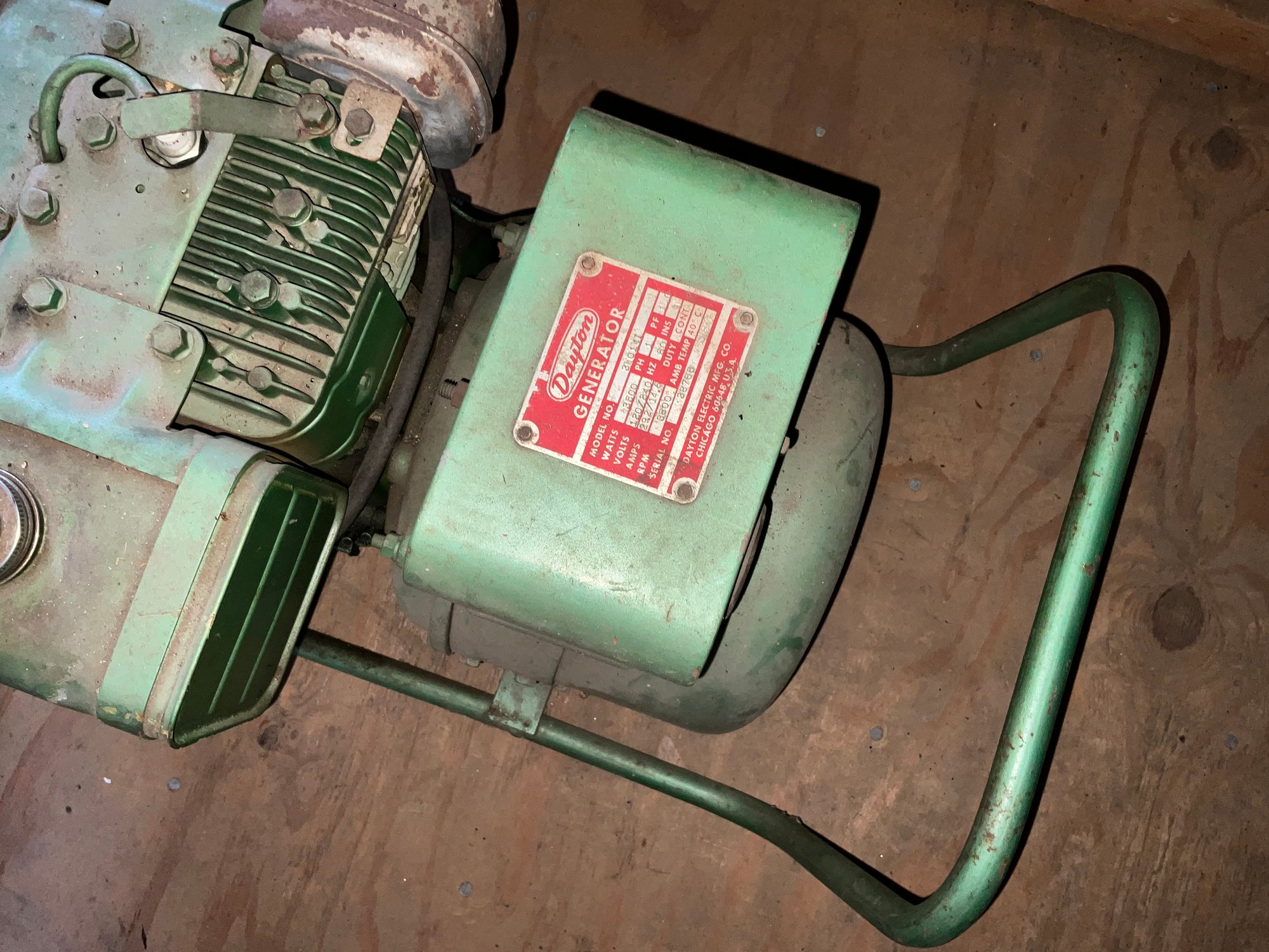 Vintage Dayton 3W014i Portable Generator W/Briggs & Stratton 8 HP I/C  Series Engine #2086753 | Auctionninja.com