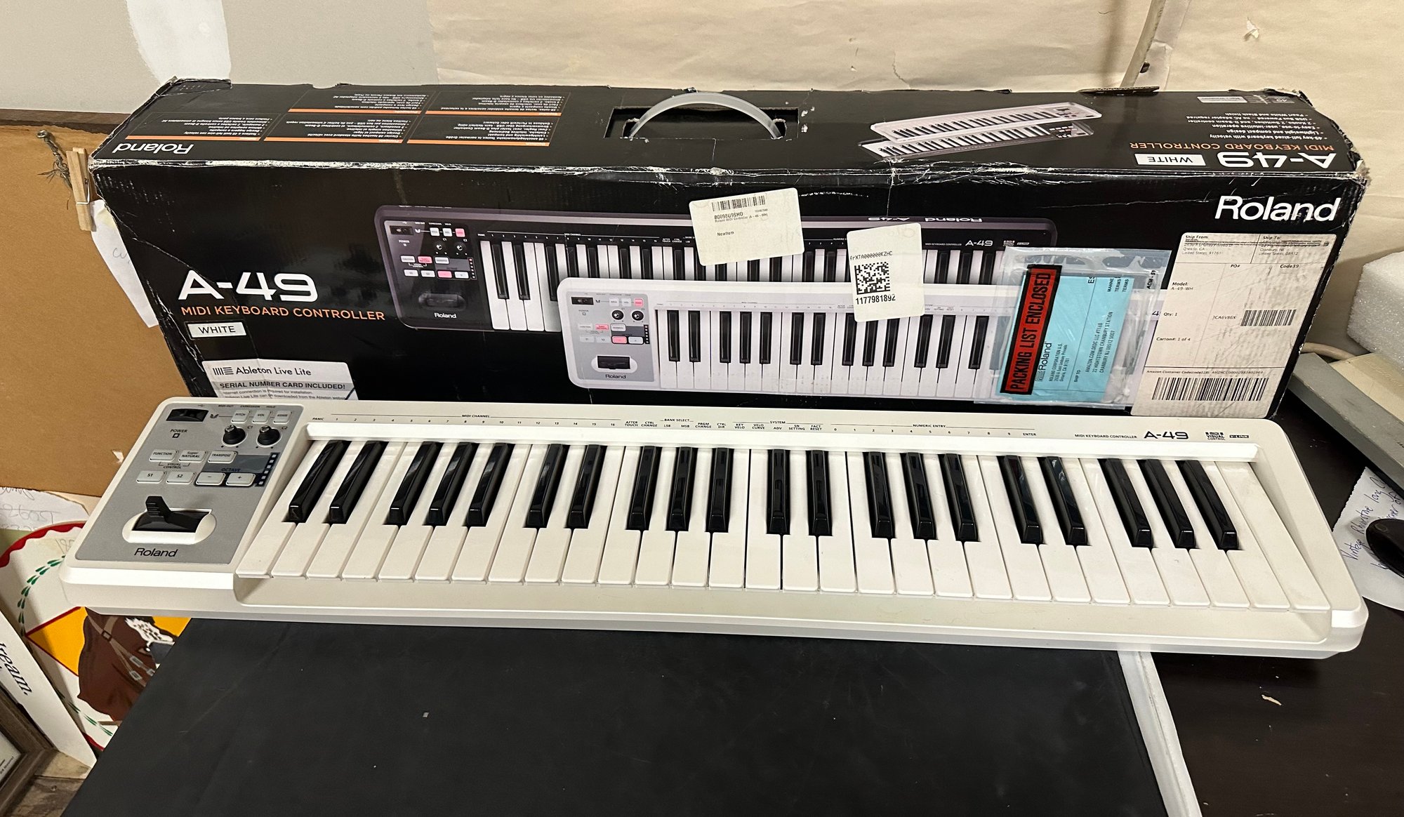 Roland A - 49 White Midi Keyboard Controller Works With Mac