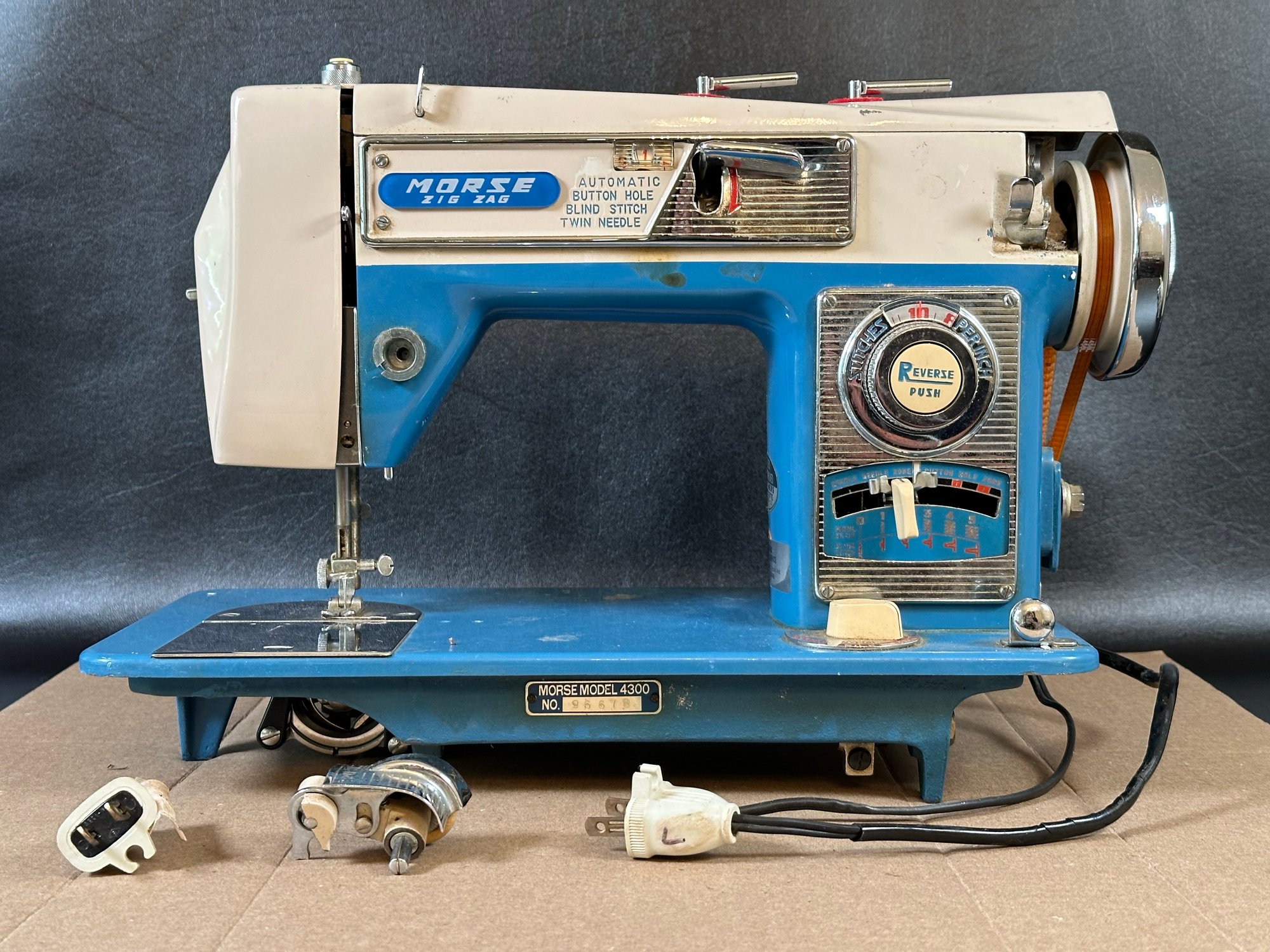 Vintage Sewing Machine: Morse Zig-Zag Model 4300 #1853744