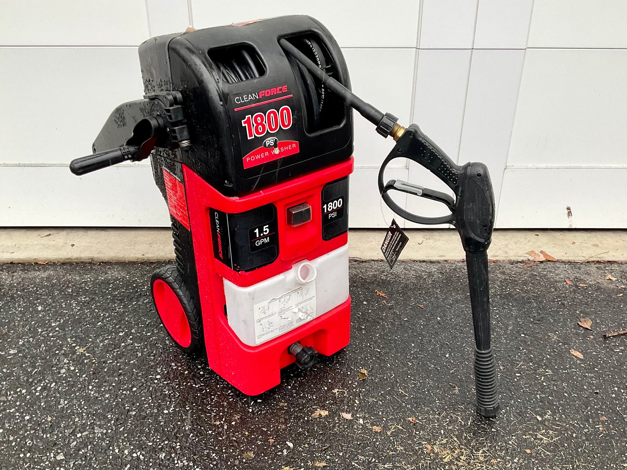 CleanForce 1800 Pressure Washer #40825531 | Auctionninja.com