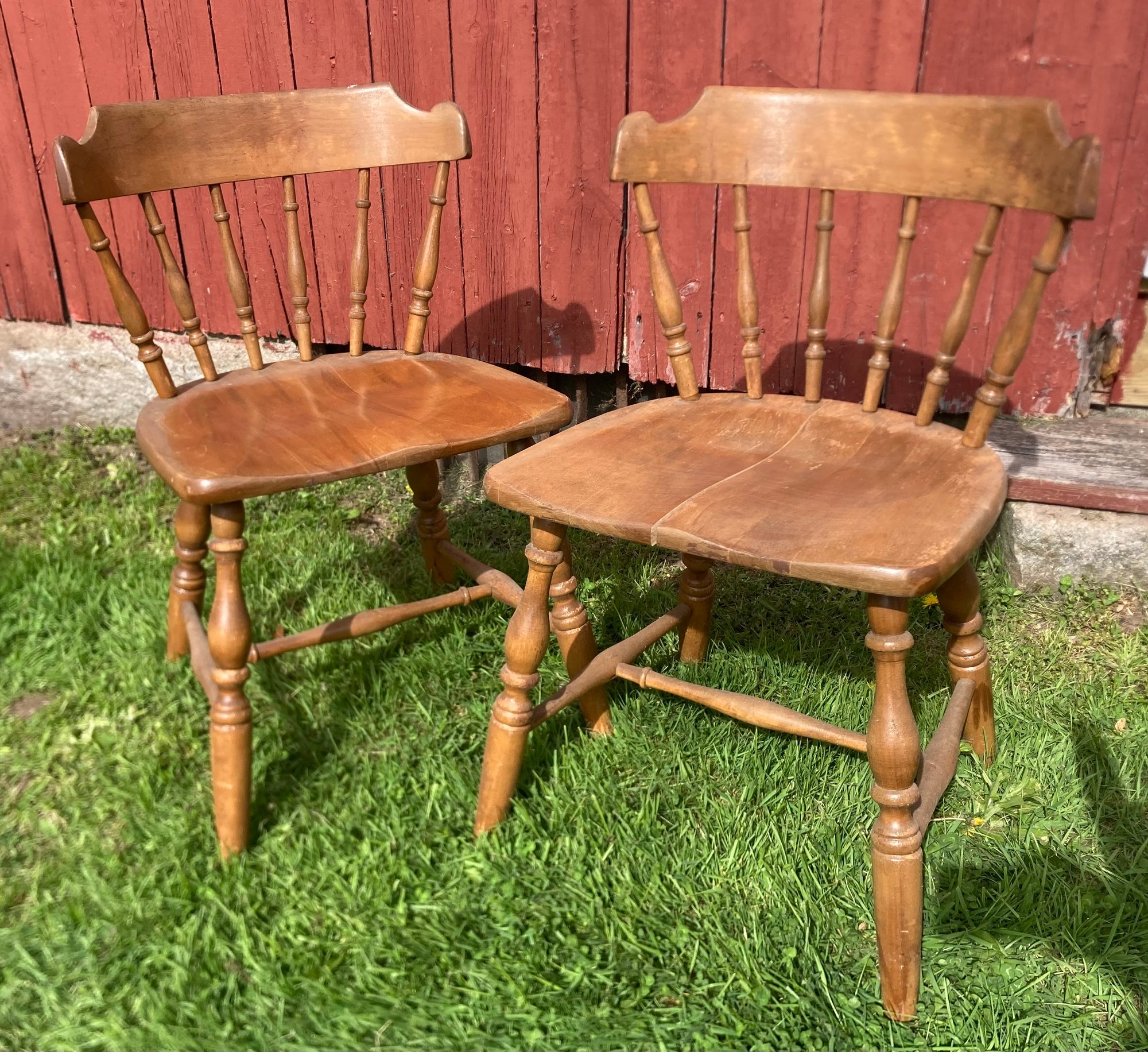 2 Temple Stuart Rockport Maple Windsor Dining Or Kitchen Chairs