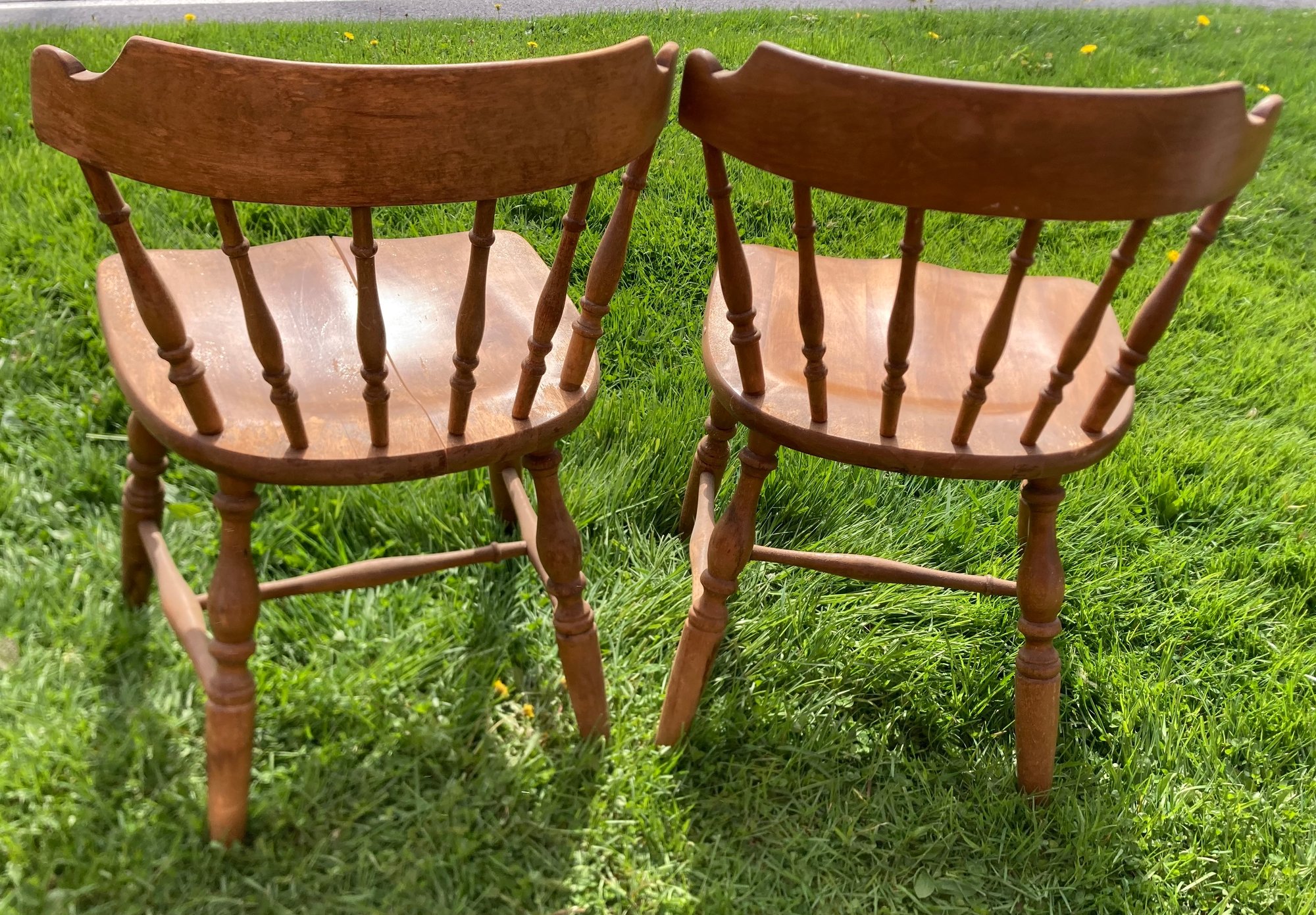 2 Temple Stuart Rockport Maple Windsor Dining Or Kitchen Chairs