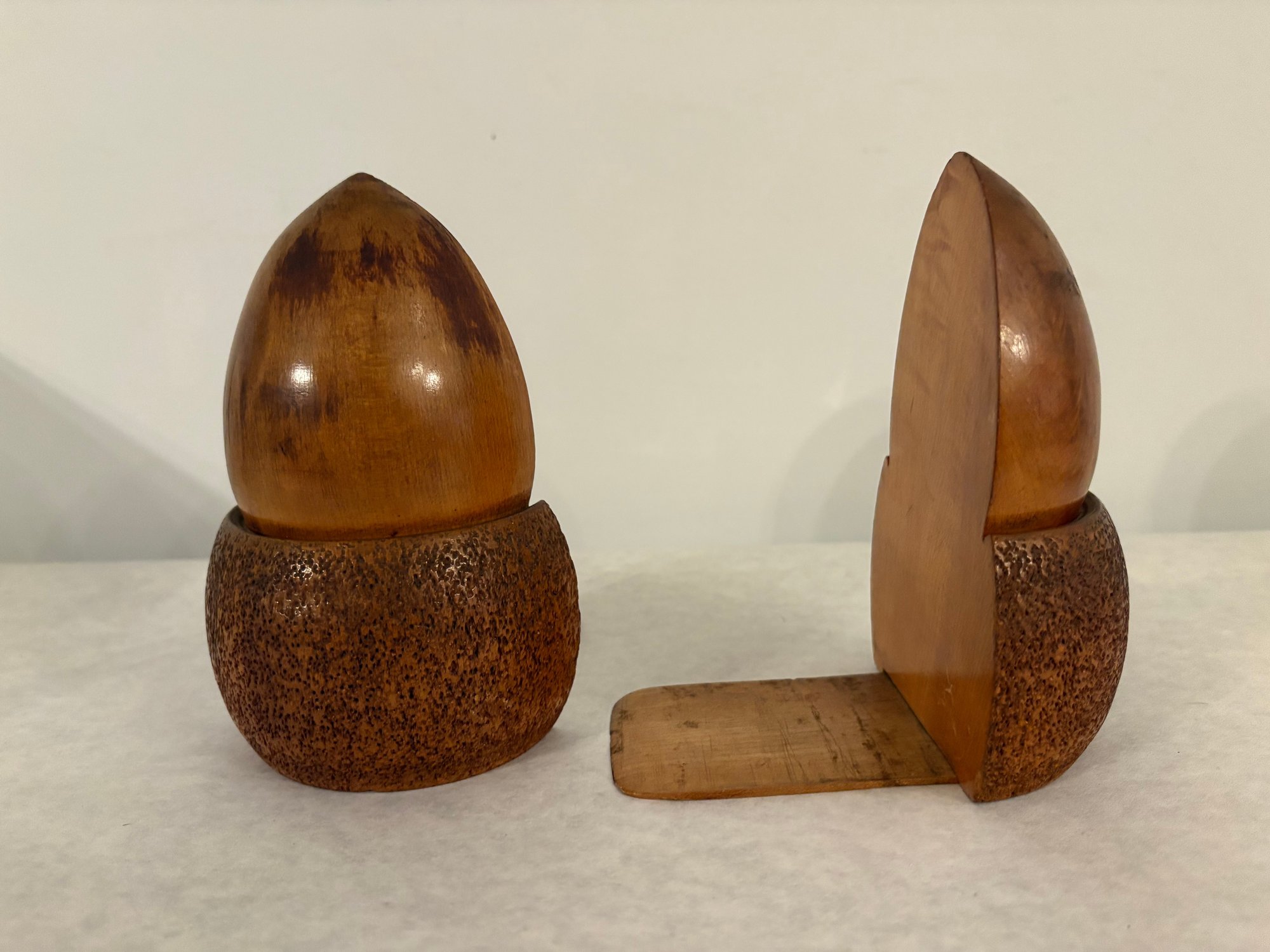 Fabulous Mid Century Acorn Form Bookends #2287500 | Auctionninja.com