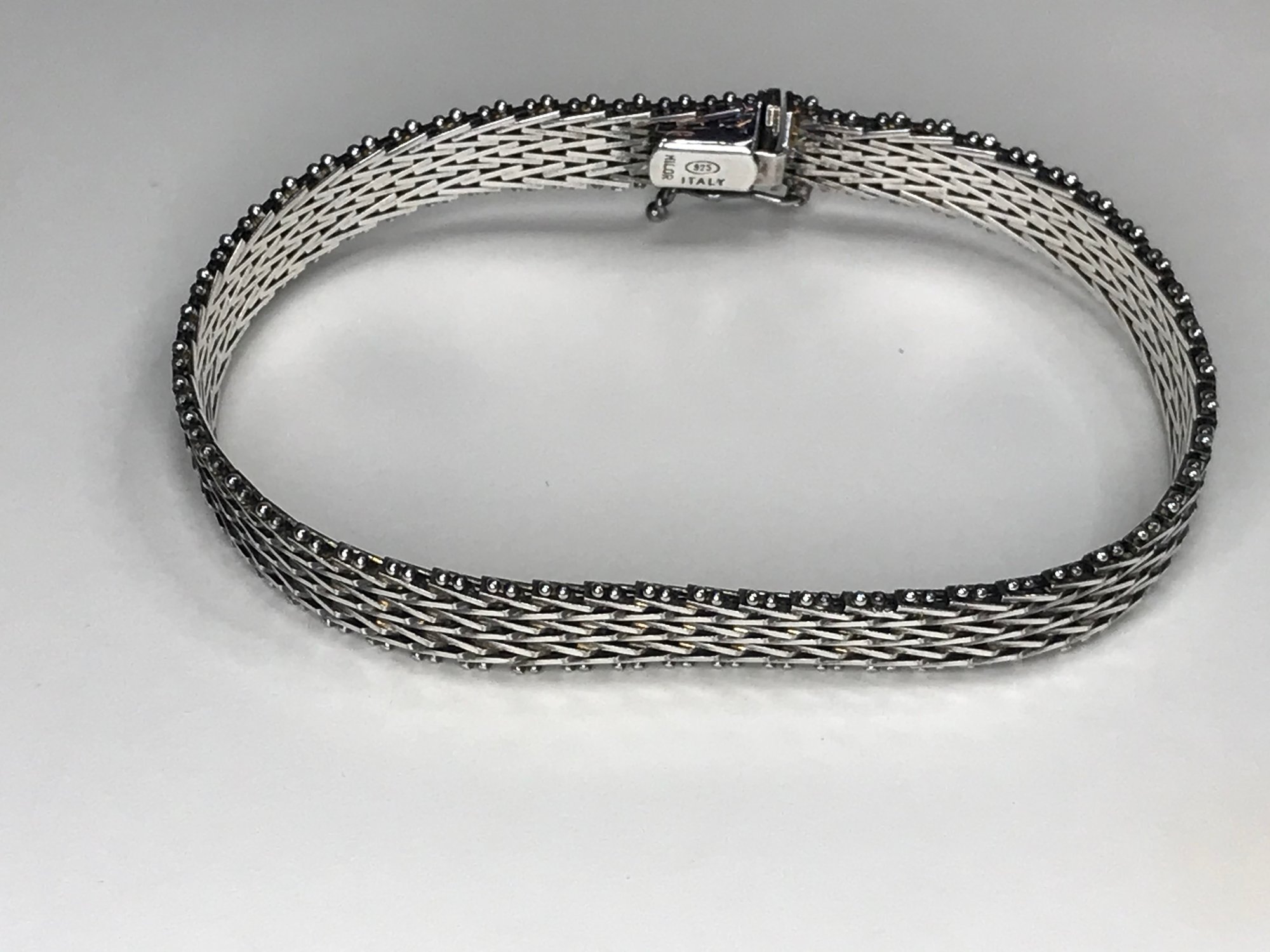Fantastic Vintage 925 / Sterling Silver Flat And Wide Mesh 