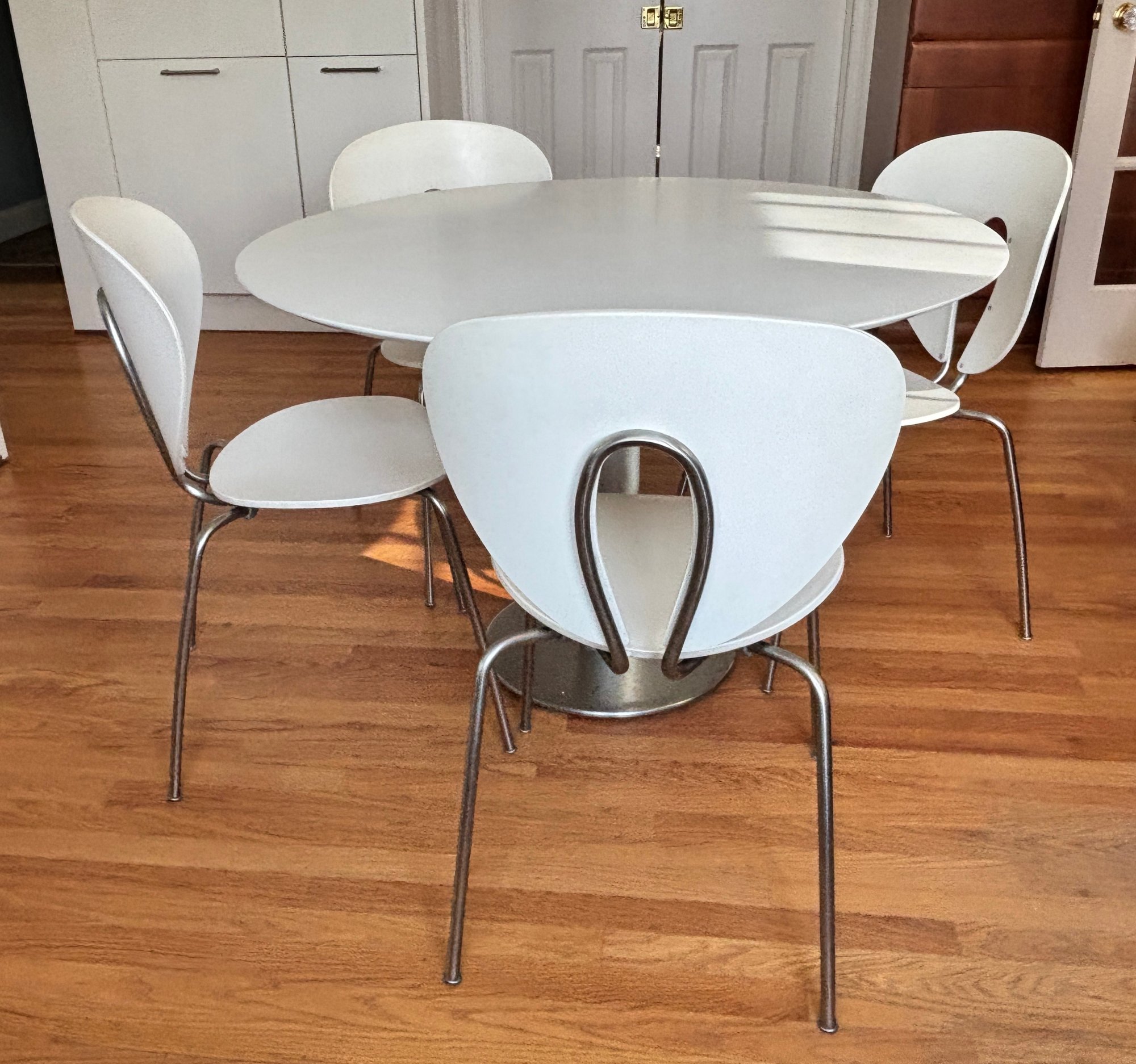 Zero Table Stua Zero Table And Four Stua Globus Chairs By Design With In Reach ...