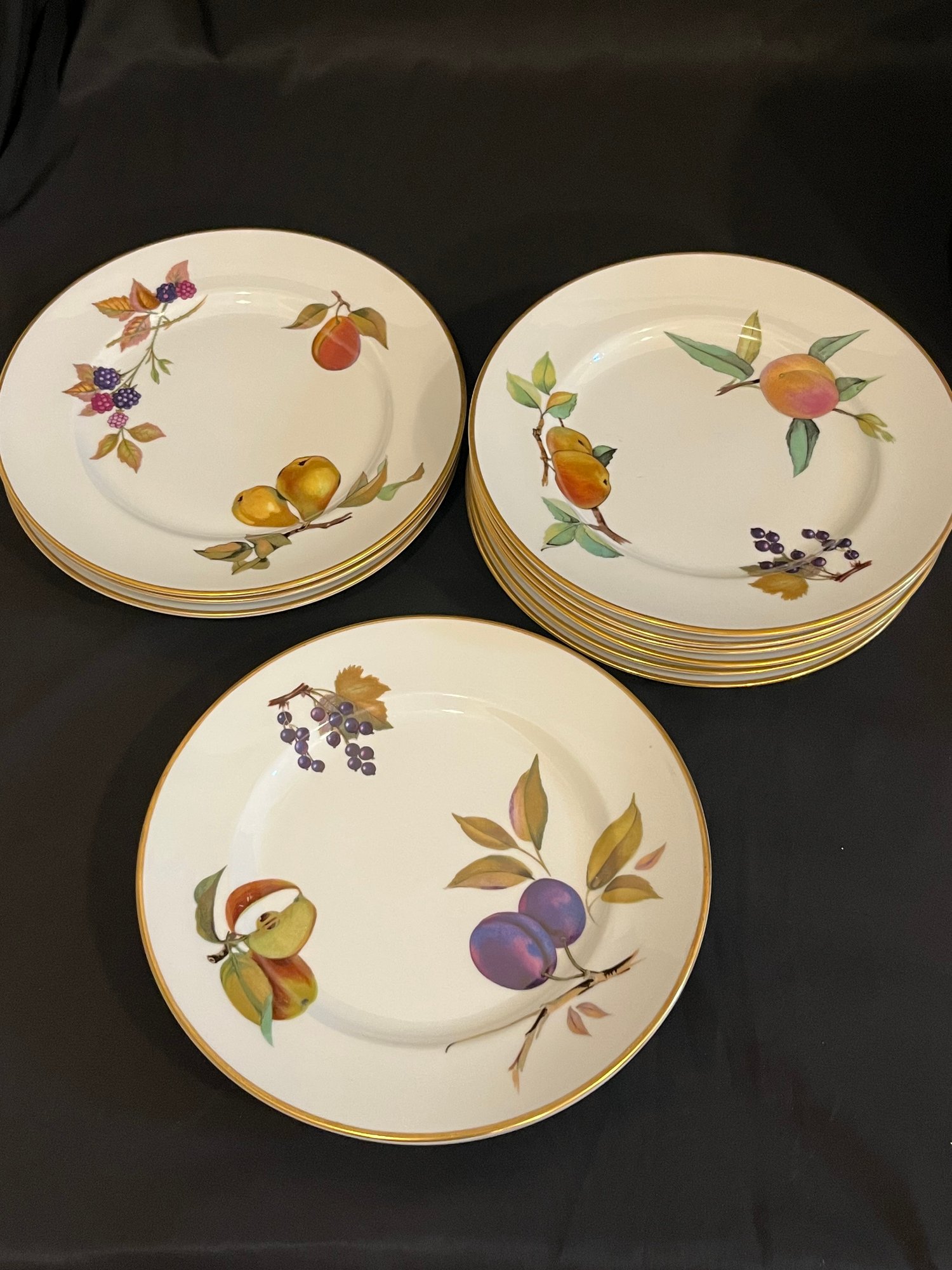 55 Piece Set Of Royal Worcester Evesham Gold Porcelain China Set