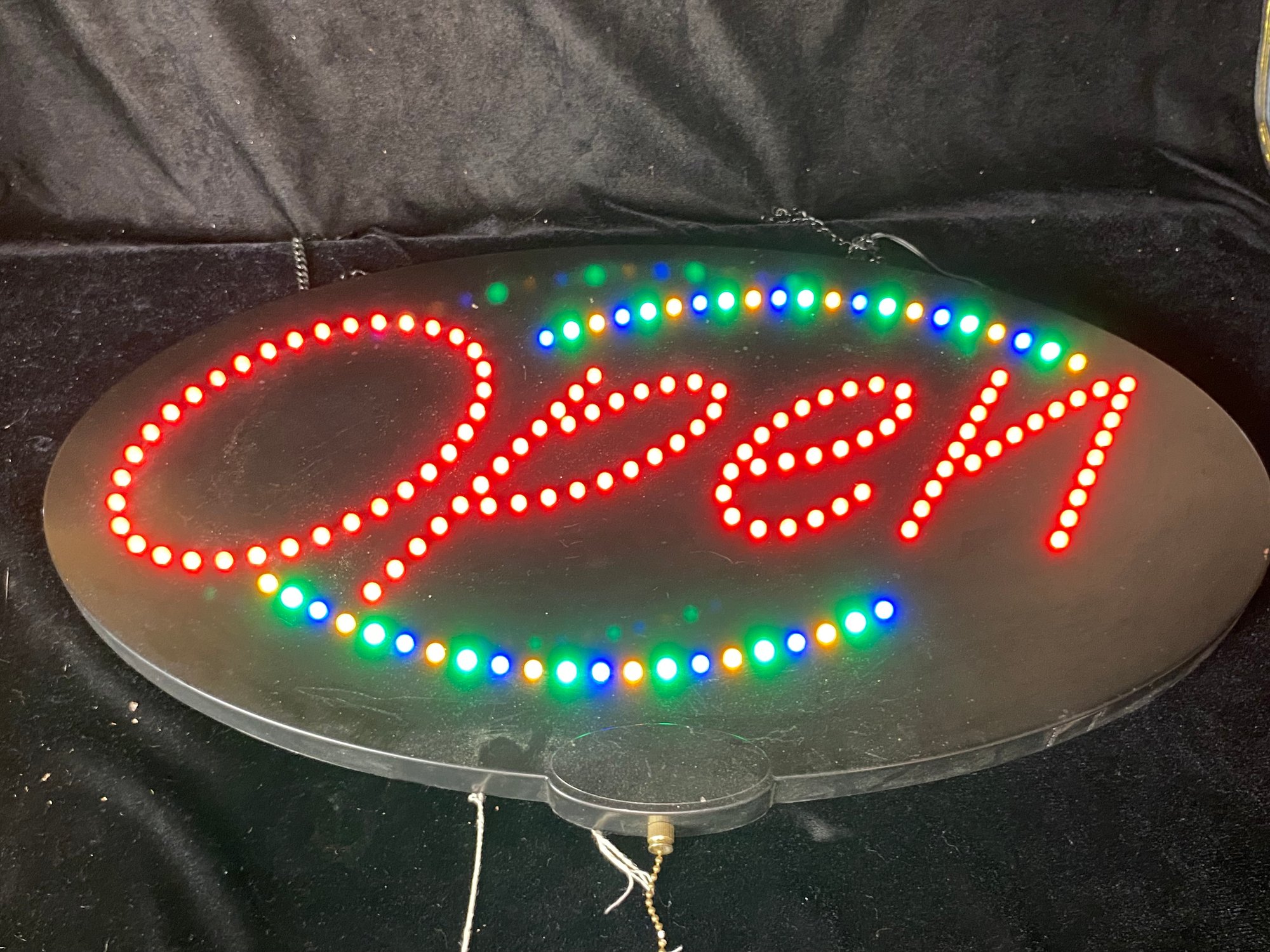 LED Open Sign With Flashing Colors #1905583 | Auctionninja.com