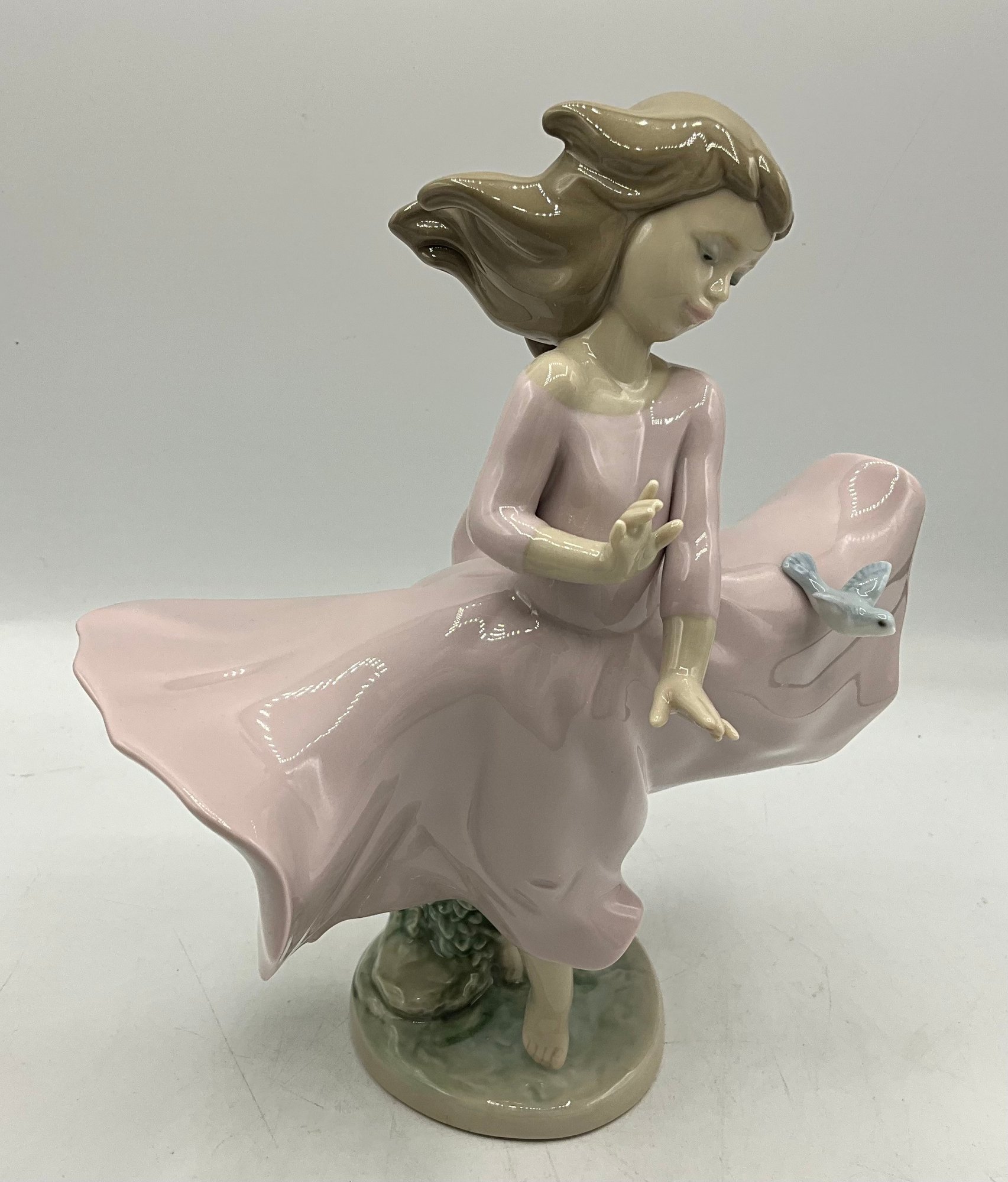 Adorable Lladro Porcelain Figurine #6412 ~ Joy Of Life ~ (A