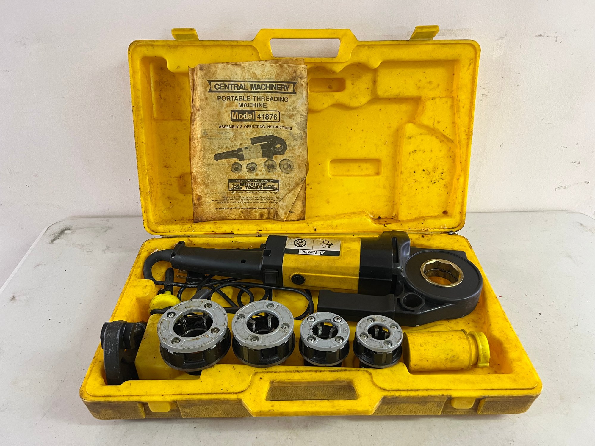 Chicago Electric Pipe Threader #40820665 | Auctionninja.com