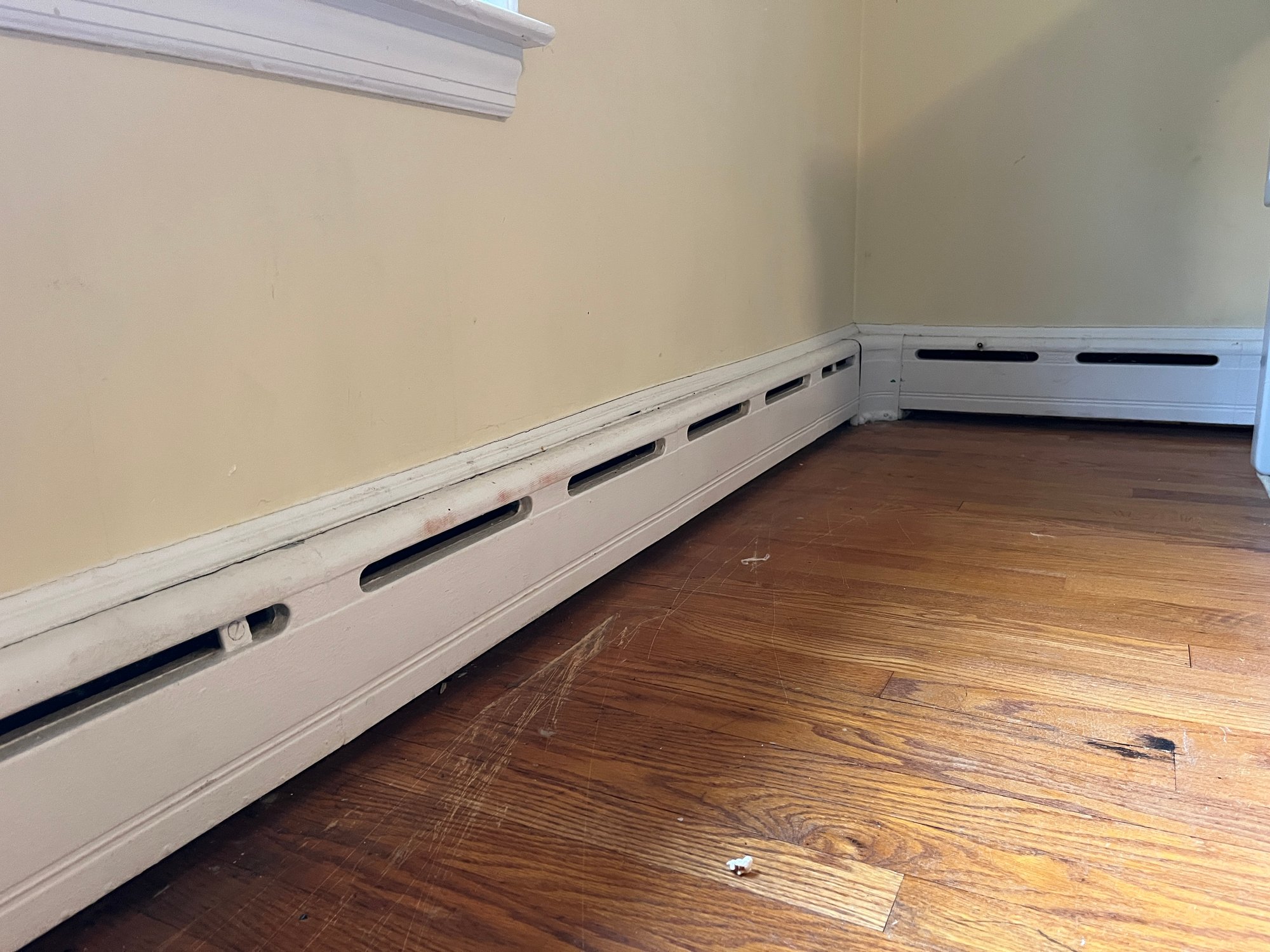 Water Baseboard Cast Iron Baseboard Heaters Over 200' Of Cast Iron