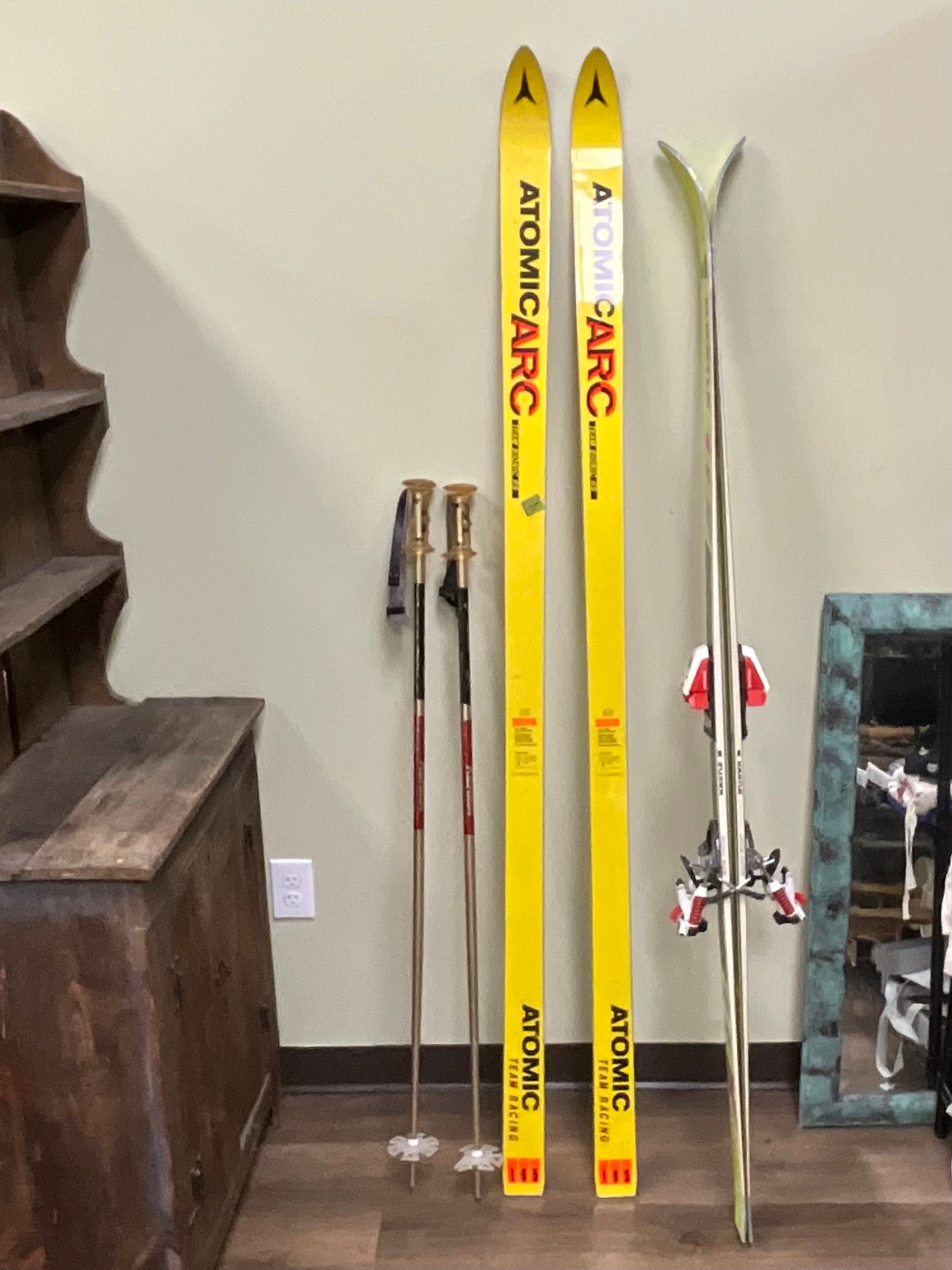 Vintage Atomic Arc Team Bionic RS Racing Skis & Kastle RX National
