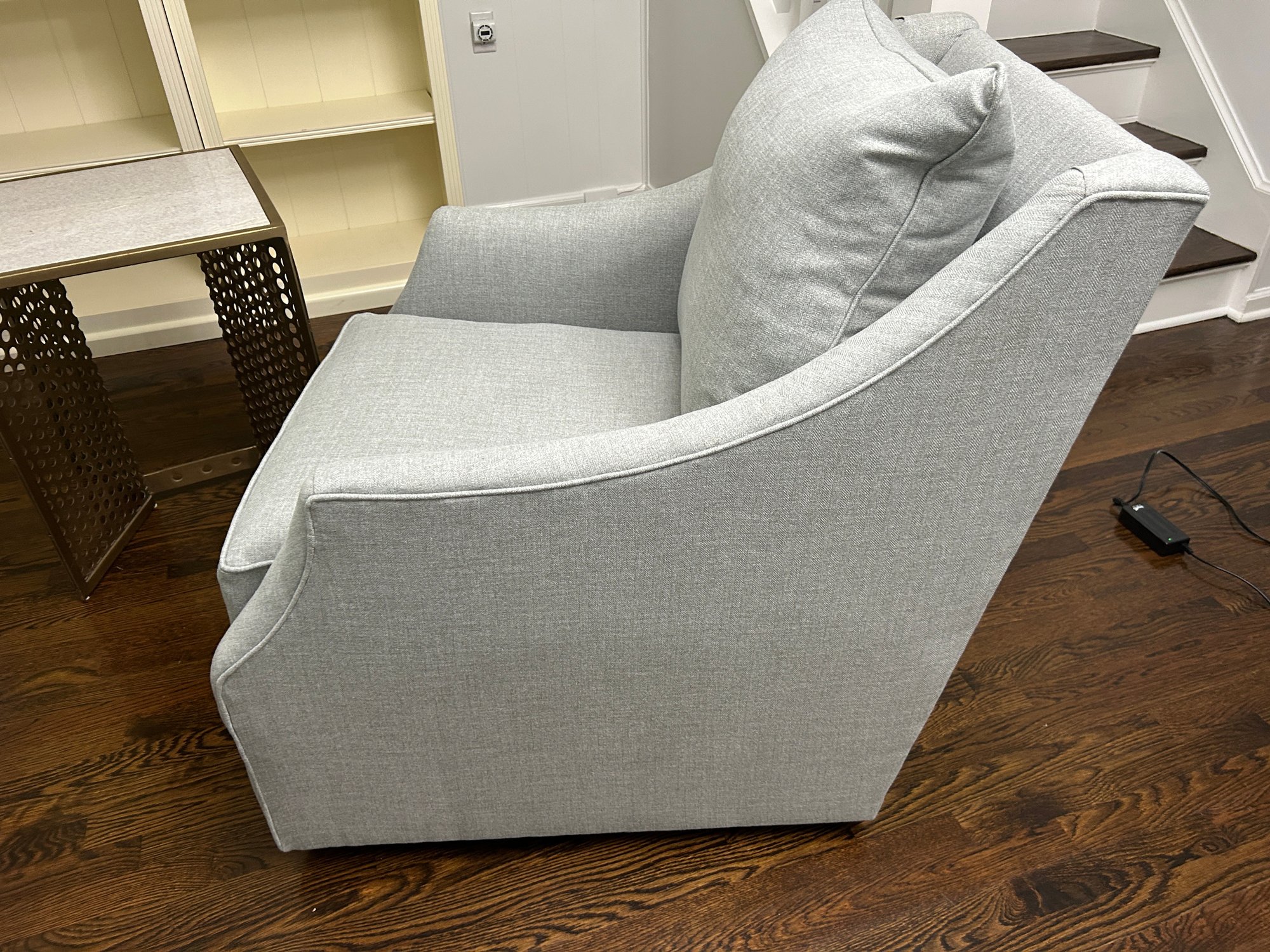 Rowe Furniture Kara Light Grey Swivel Chair (1 Of 2) #2141437
