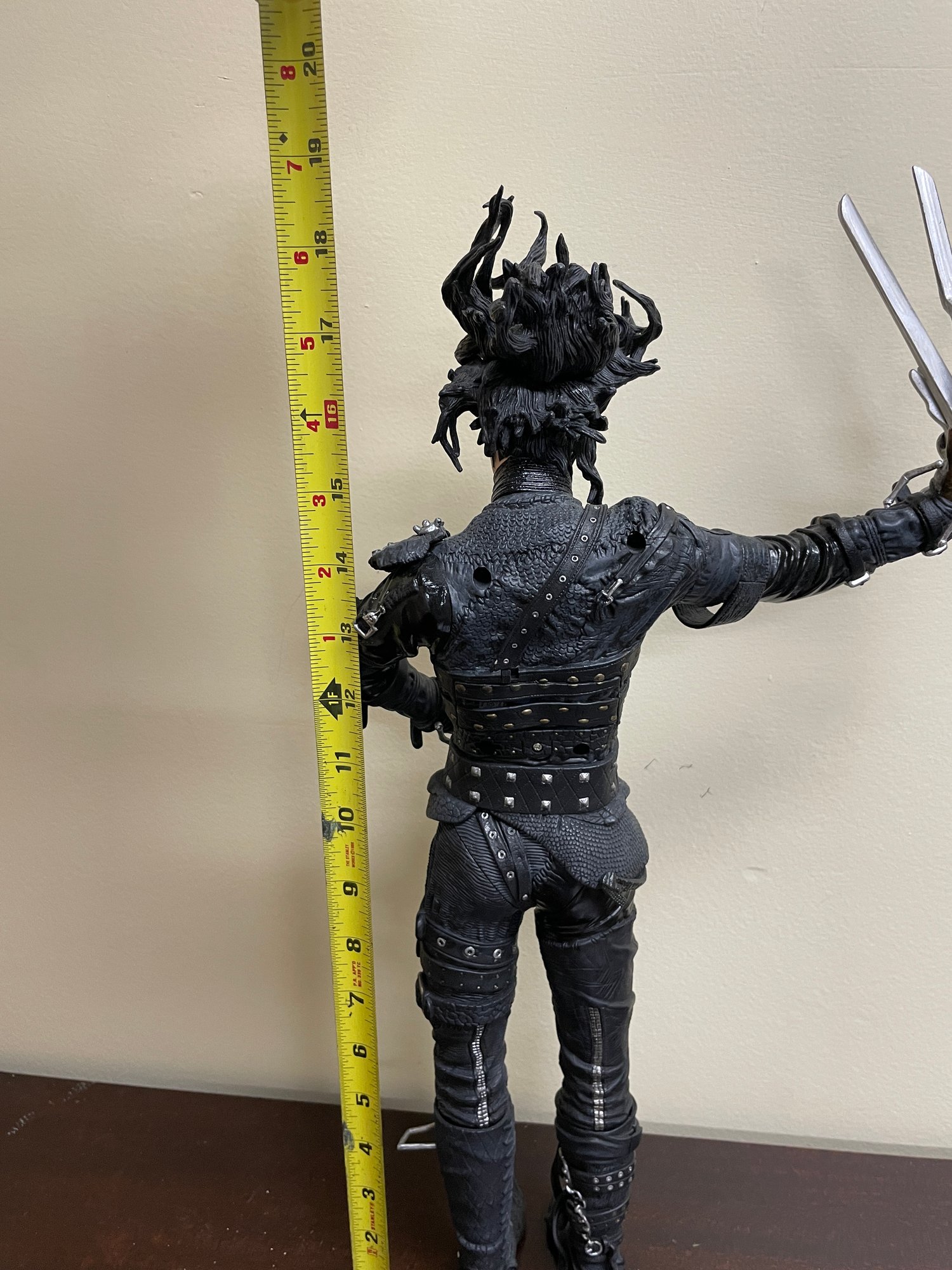 Edward Scissorhands -18