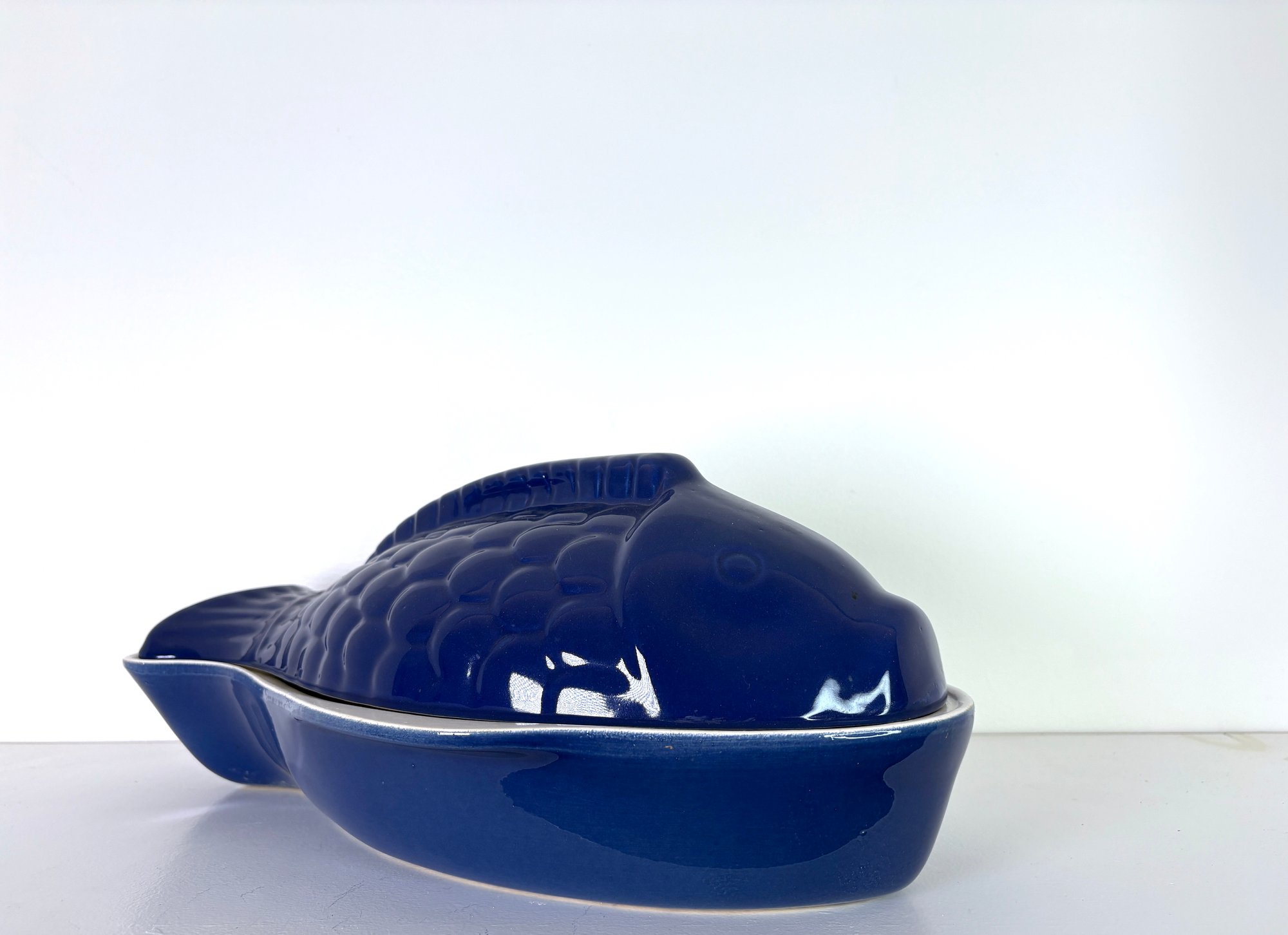 CCF Microndes French Ceramic Fish Motif Dutch Oven #40834465 ...