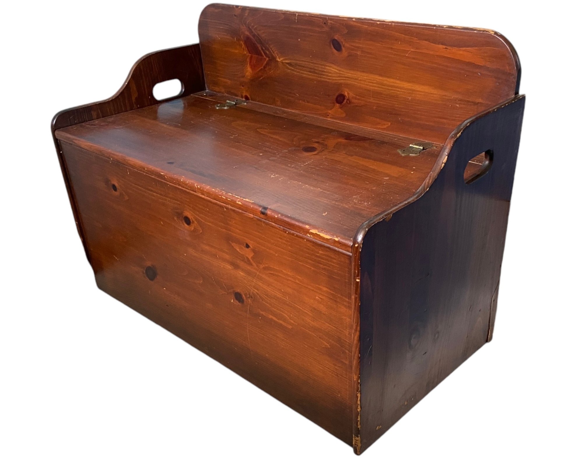 Small Knotty Pine Chest With Bench Seat 40802176