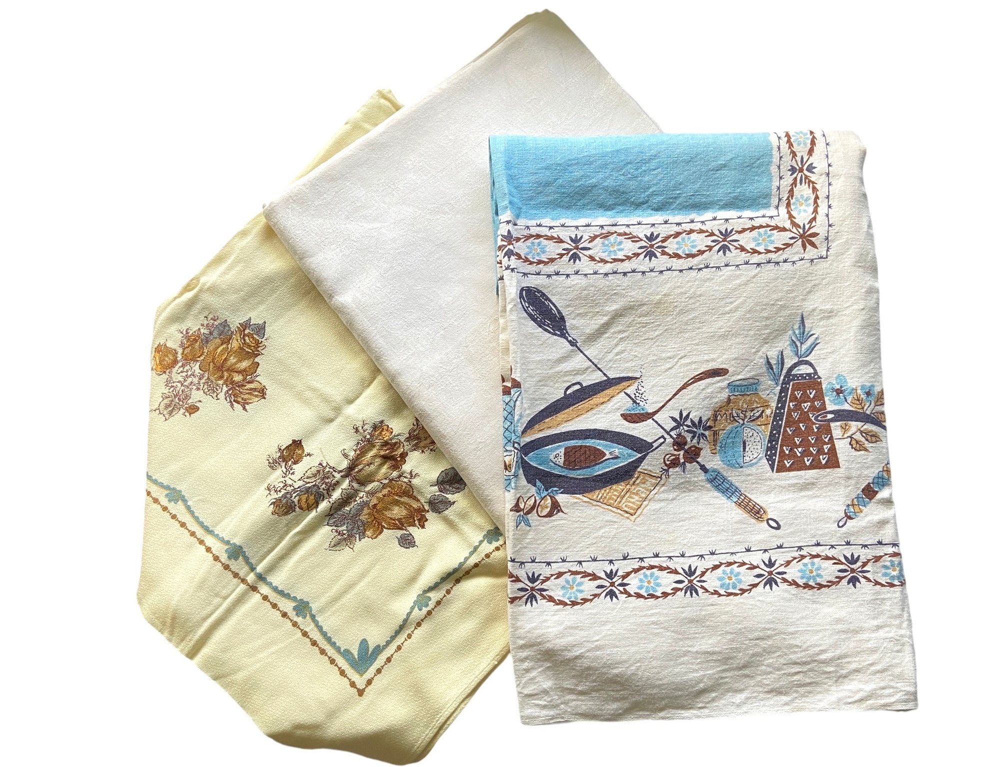 A Trio Of Mid Century Table Cloths 40802127